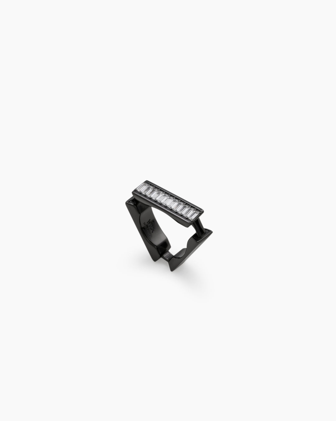 Montage Ring_Large_Black-Plated, White